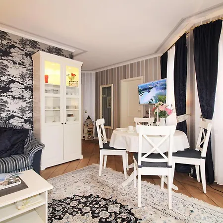 Apartment Residenz Waldkrone 119 Kuehlungsborn